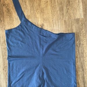 VENUS one shoulder top (Women’s)